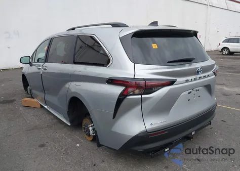 2025 Toyota Sienna Xle z USA, uszkodzony, nr VIN 5TDJSKFC2SS168976